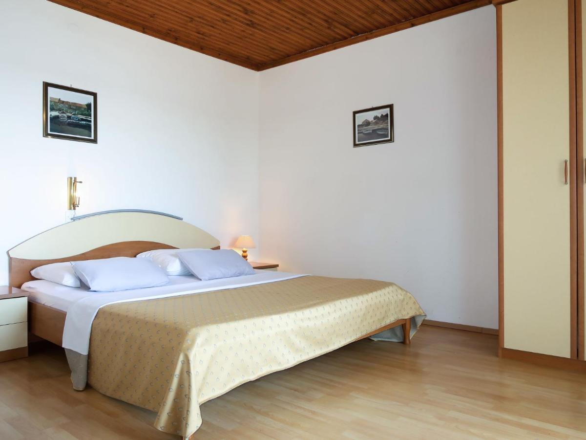 Apartment Ana - Rab166 By Interhome Barbat na Rabu Exterior photo